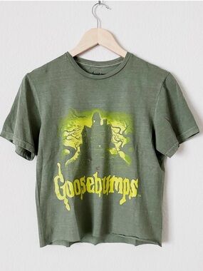 Goosebumps Cropped Graphic Tee
